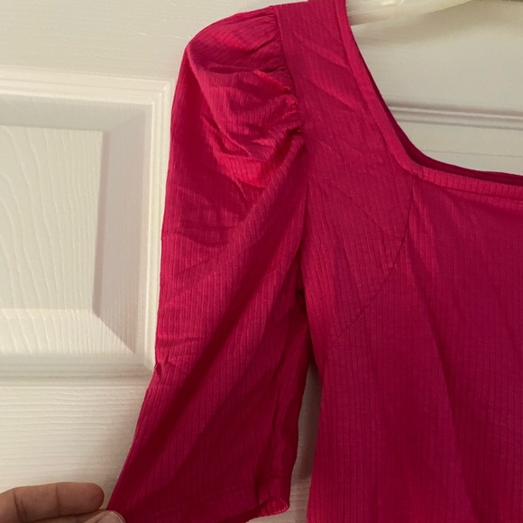 BiBi fuchsia puff sleeve top - Picture 4 of 6